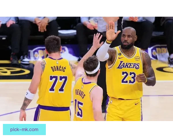 詹姆斯强势回应质疑成湖人第三巨头打破联盟格局